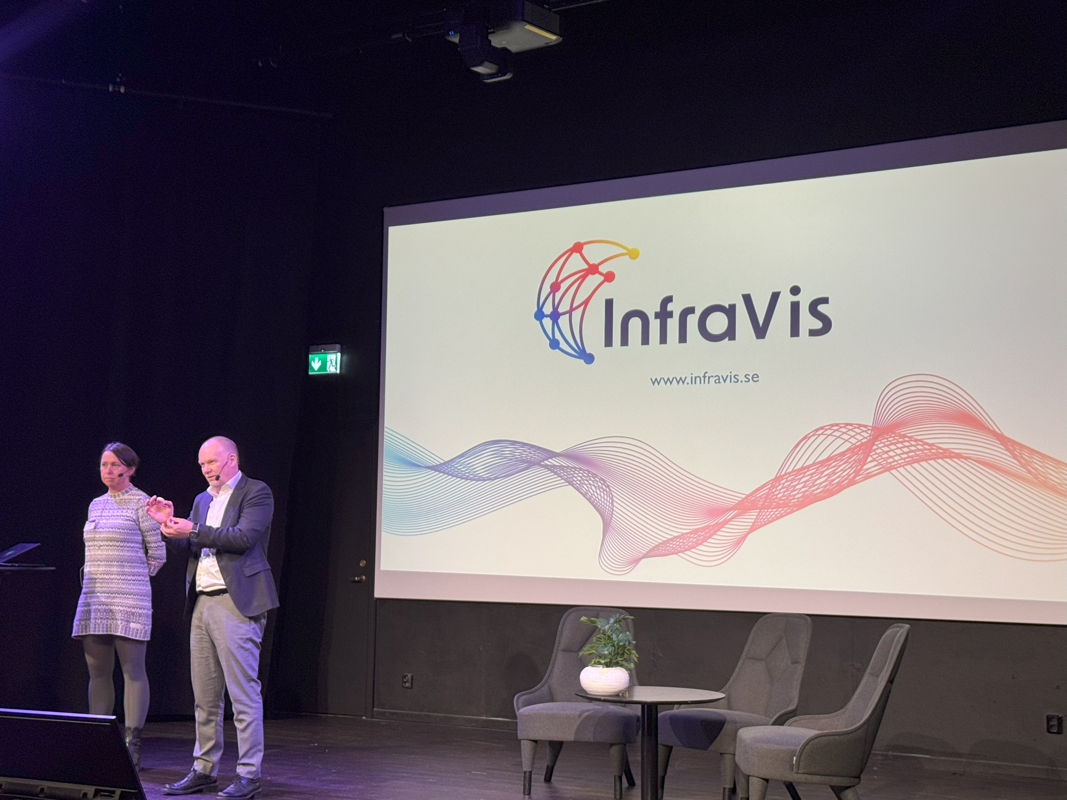 InfraVis at MAX IV User Meeting